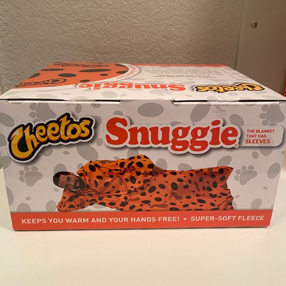 NEW Cheetos Snuggie Wearable Blanket with Sleeves Soft Throw Fleece Cheeto Spots - Picture 9 of 11
